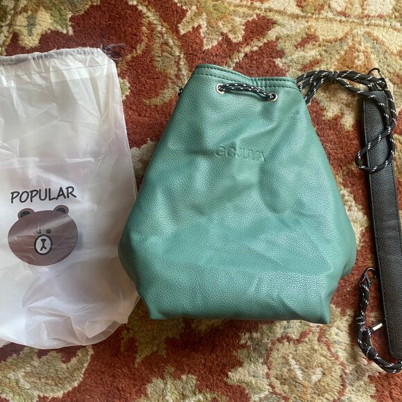 Leather green padded camera lens bag purse water-resistant with strap - Picture 6 of 6